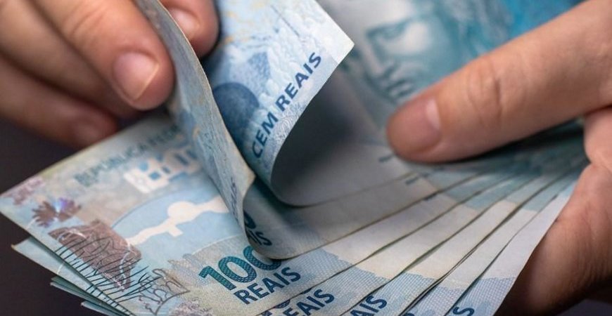 salário mínimo vai cair em 2025